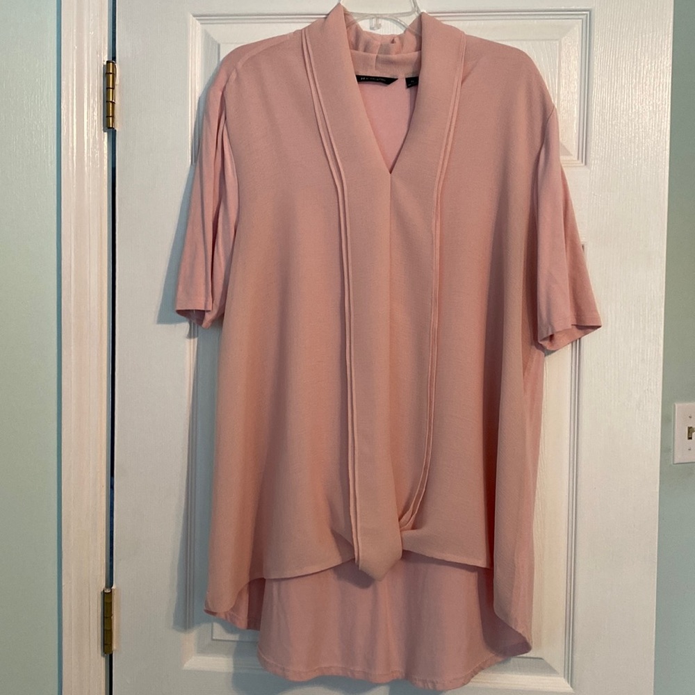 Halston Blush Pink Crepe and Knit Short Sleeve Blouse